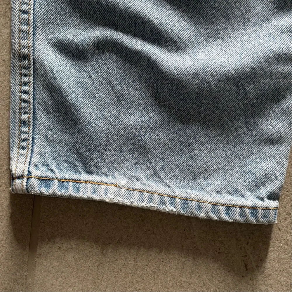 Men’s Levi’s 550 light denim jeans relaxed fit size W36 L32